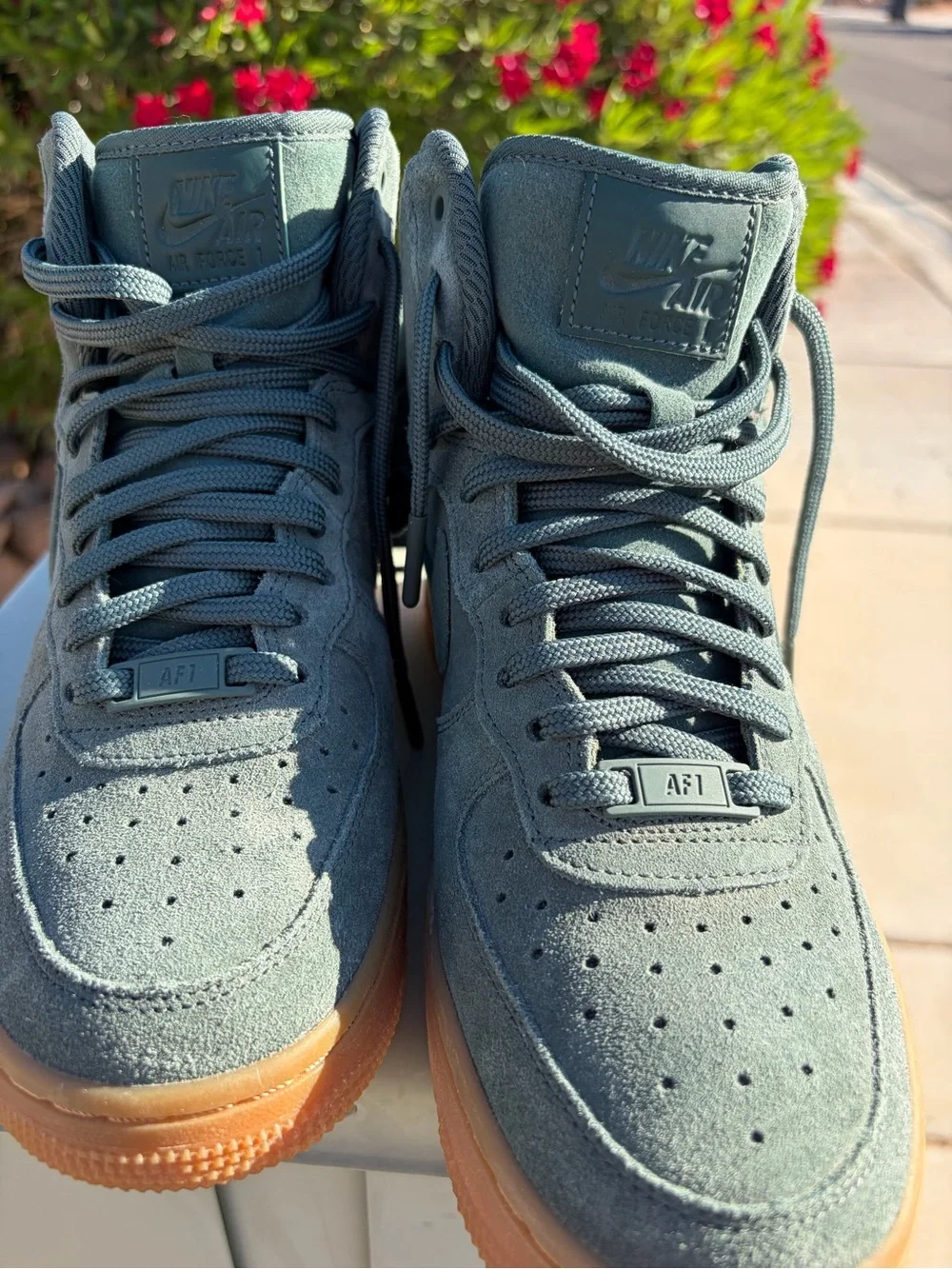 Nike Women's Suede Sneakers in Teal with Gum Sole - Picture 3 of 3